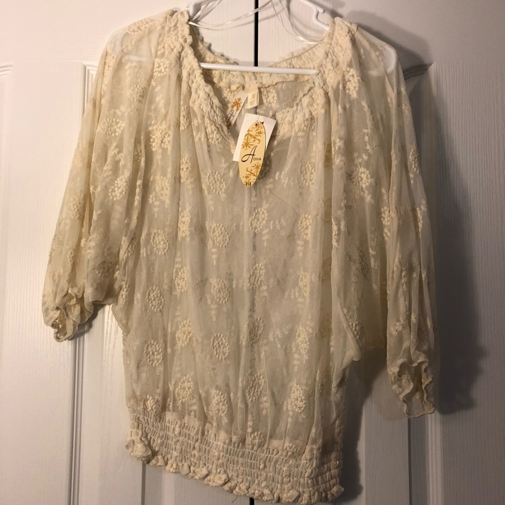 Ivory Lace too NWT size M